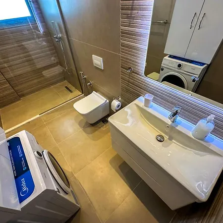 302 Sunrise Antigonea Guest Appartement *
