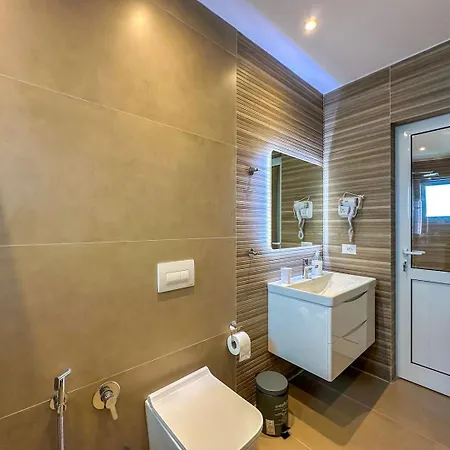 302 Sunrise Antigonea Guest Appartement
