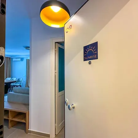 302 Sunrise Antigonea Guest